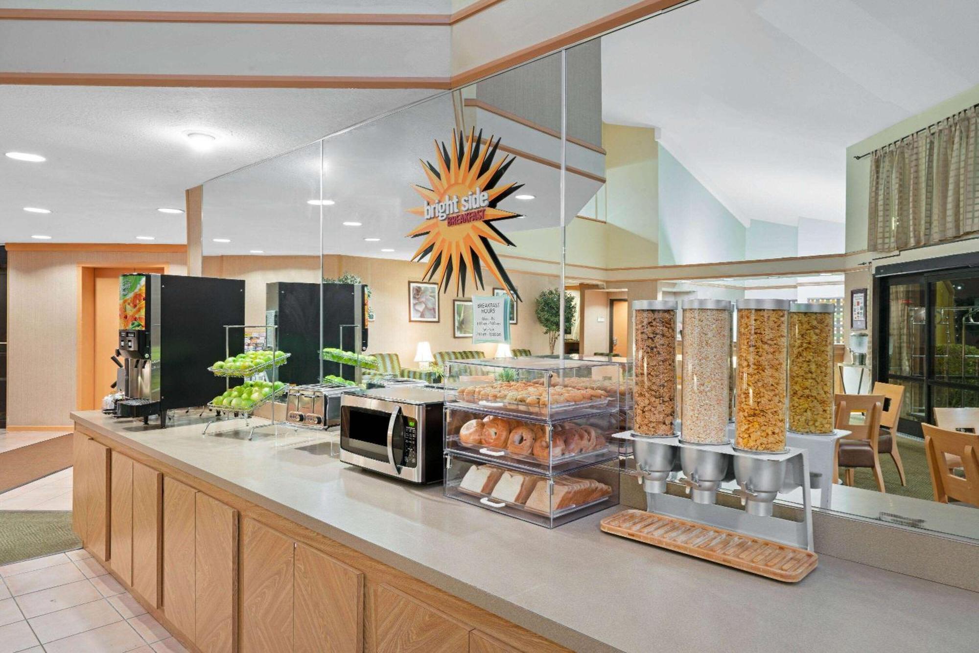 La Quinta By Wyndham Salt Lake City - Лейтън Екстериор снимка